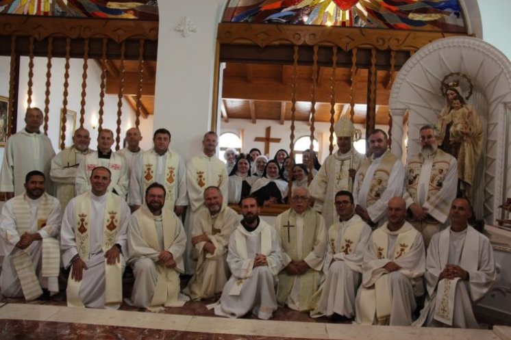 Bosonoge karmelićanke iz Albanije pozivaju na molitvu