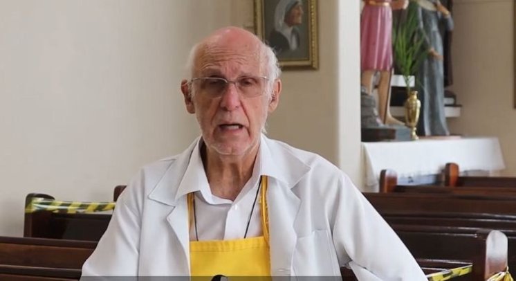 Sud osudio komičara koji je lažno optužio svećenika za zlostavljanje