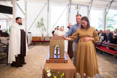 Relikvije sv. Male Terezije i njezinih roditelja Ljudevita i Zelije u Hrvatskoj