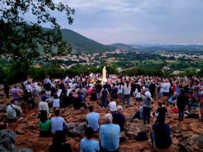 NAJVEĆA DUHOVNA PRIČA SVIH VREMENA Tajna Međugorja nakon 45 godina: Zašto milijuni i dalje dolaze na hercegovački kamen?