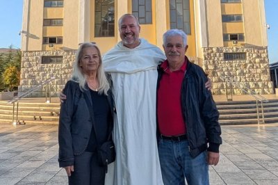 Jozo i Marina Kordić ugostili su ga u Međugorju 1988. godine, nakon 38 godina zahvalio im je kao svećenik
