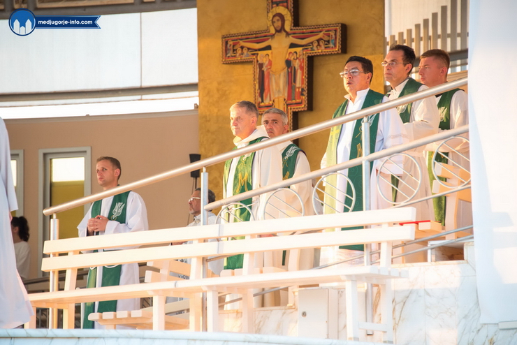 fra-ljubo-kurtovic-sveta-misa-medugorje_5.jpg