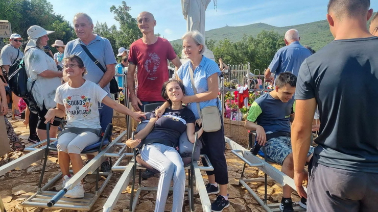 hodocasce osoba s invaliditetom sisacke biskupije u medugorje 2